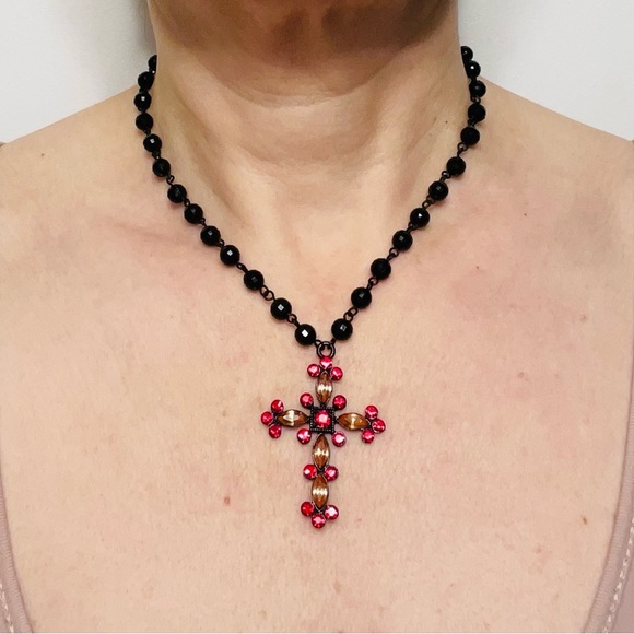 Beaded cross - Picture 2 of 2